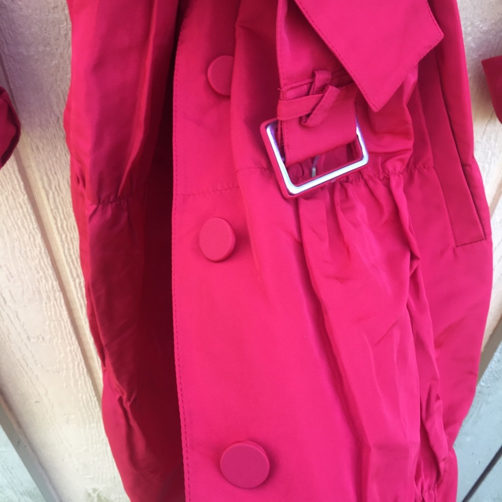 Bright, red vintage style raincoat - Picture 4 of 6